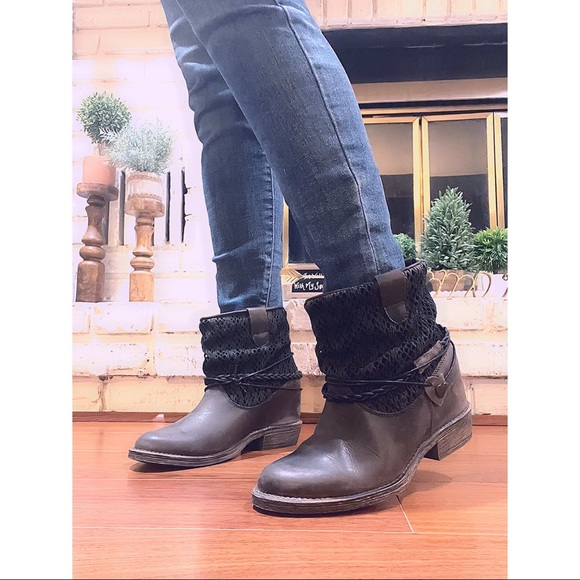 Coolway Leather Short Boots - Picture 11 of 11